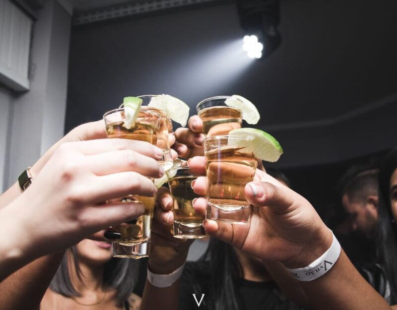 warsaw-skip-the-line-entry-to-room-13-club-welcome-shot