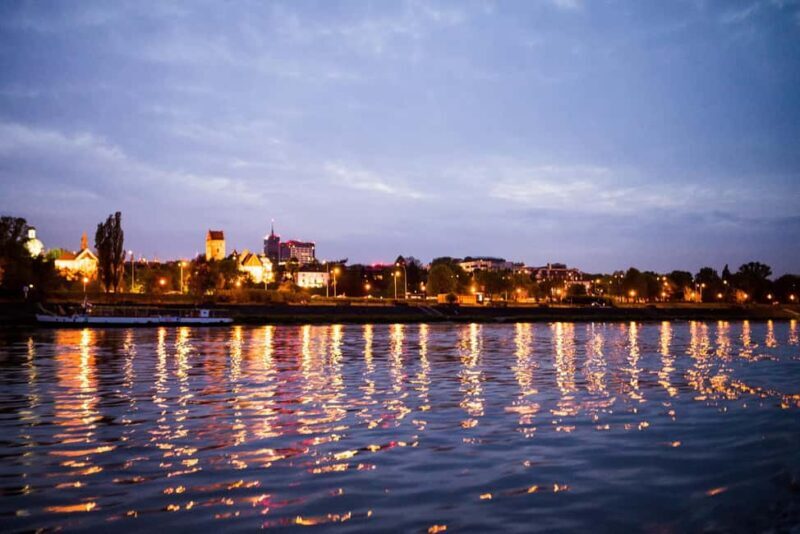 Warsaw: Sunset Vistula Cruise - 80s Vibes, Music & Prosecco - Final Thoughts