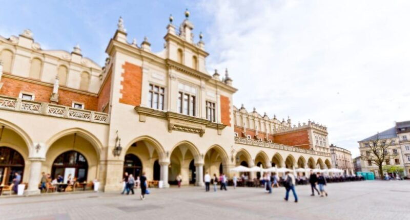 warsaw-tour-to-auschwitz-birkenau-krakow-starting-630-am