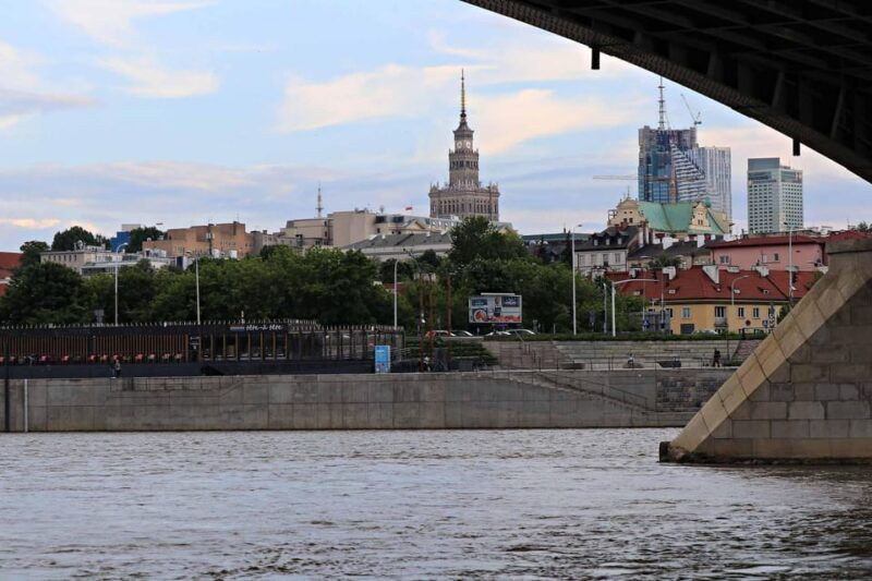 warsaw-vistula-river-cruise-with-your-music-city-views