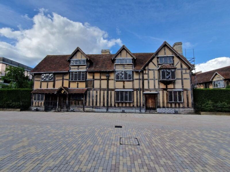warwick-castle-shakespeares-stratford-and-the-cotswolds