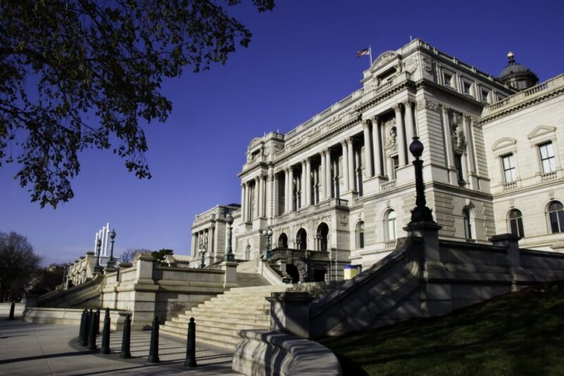 Washington D.C.: The Ghosts of Washington D.C. Walking Tour - An In-Depth Look at the Haunted Tour Experience