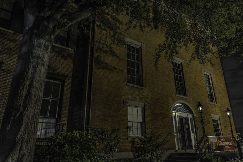Washington, DC: Ghosts and Spirits Haunted Walking Tour - Who is this tour best for? 