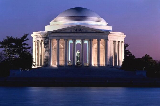 washington-dc-night-time-city-bus-tour-with-optional-mount-vernon-2