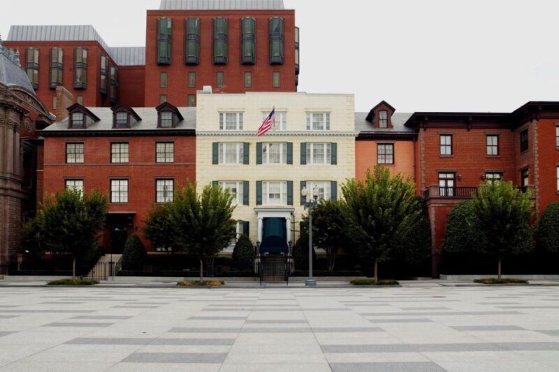 Washington DC: Presidential Homes Tour - What to Expect from the Presidential Homes Tour