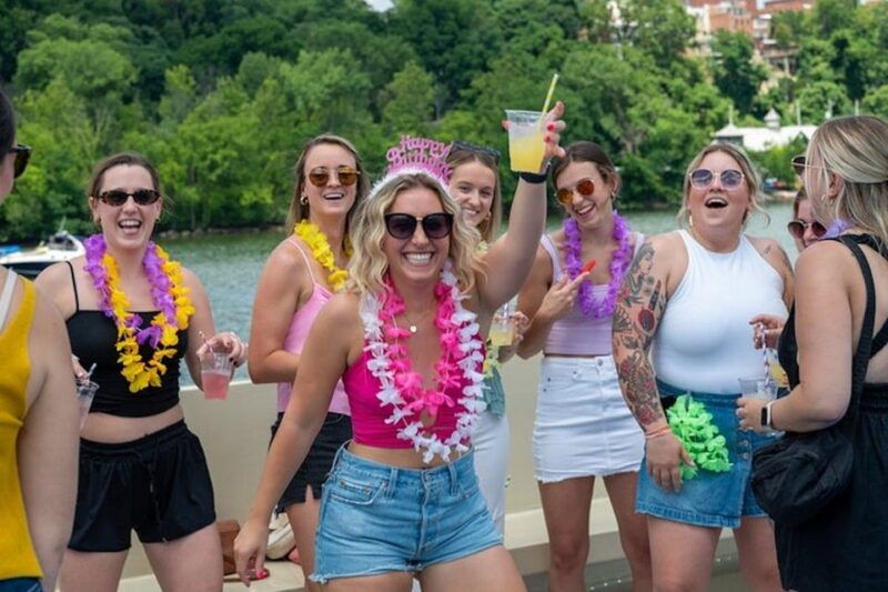 washington-dc-sightseeing-brunch-cruise-with-open-bar