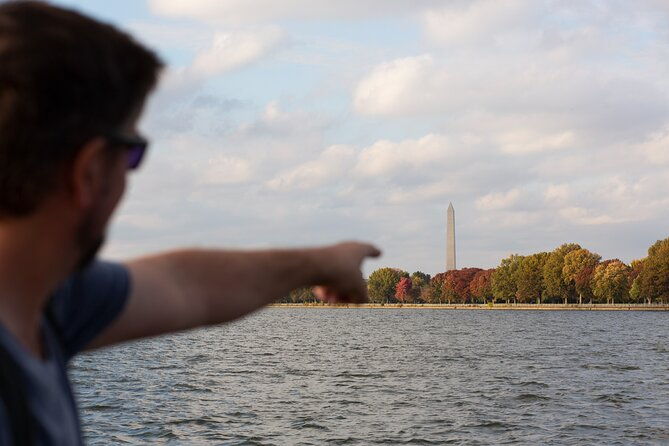 washington-potomac-river-cruise-guided-georgetown-walking-tour
