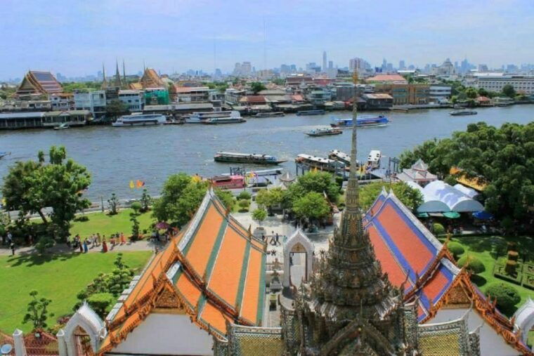 wat-pho-wat-arun-and-wat-hong-rattanaram-private-tour