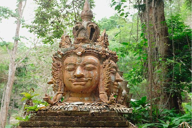 Wat Prathad DoiSuthep Sunrise+Giving alms to the monks Private Tour - Pricing and Value