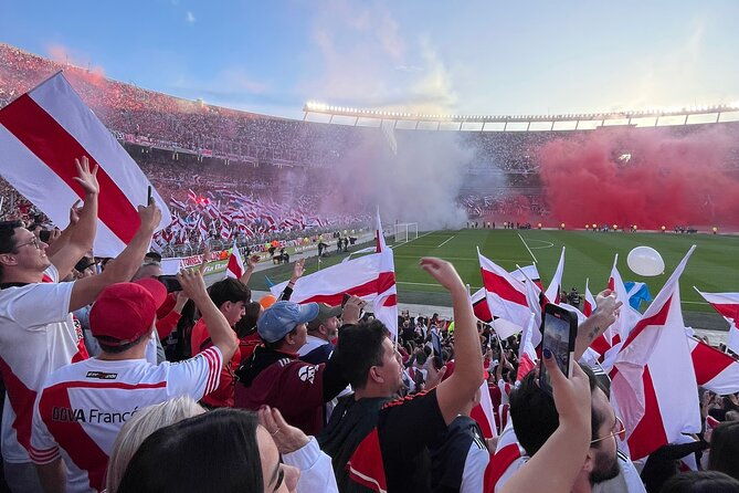 watch-a-river-plate-match-at-the-monumental-in-buenos-aires