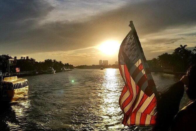 water-taxi-evening-hop-on-hop-off-sunset-sightseeing-cruise-2