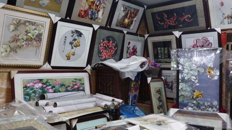 water-town-zhujiajiao-shanghai-boat-ridesightsbitessips