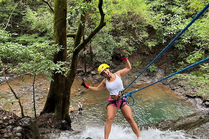 waterfall-rappelling-nosara