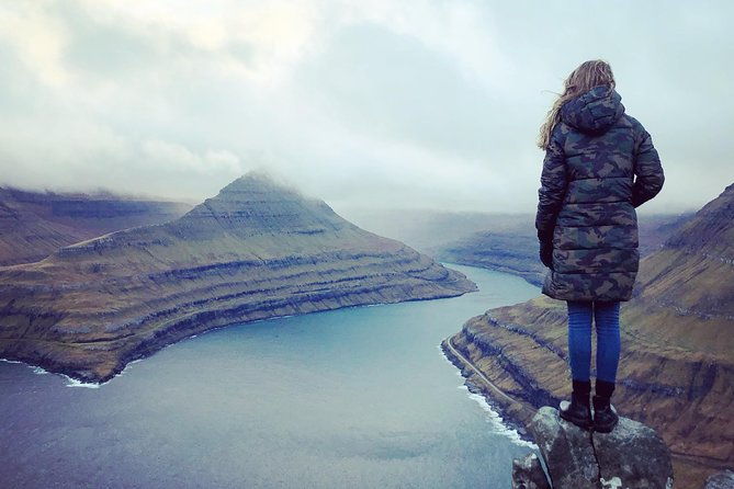 waterfall-tour-in-faroe-islands-2