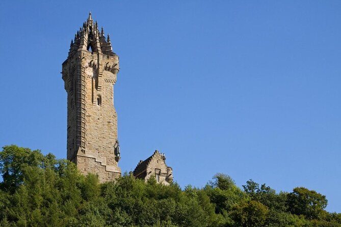 Waterfalls, Warriors & Whisky Adventure Day Tour from Edinburgh - The Kelpies & The Helix: A Dramatic Wake-up Call