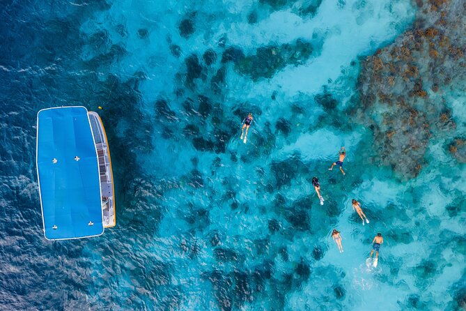 watertaxi-to-klein-bonaire-on-the-no-name-beach