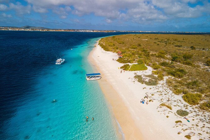 watertaxi-to-klein-bonaire-on-the-no-name-beach