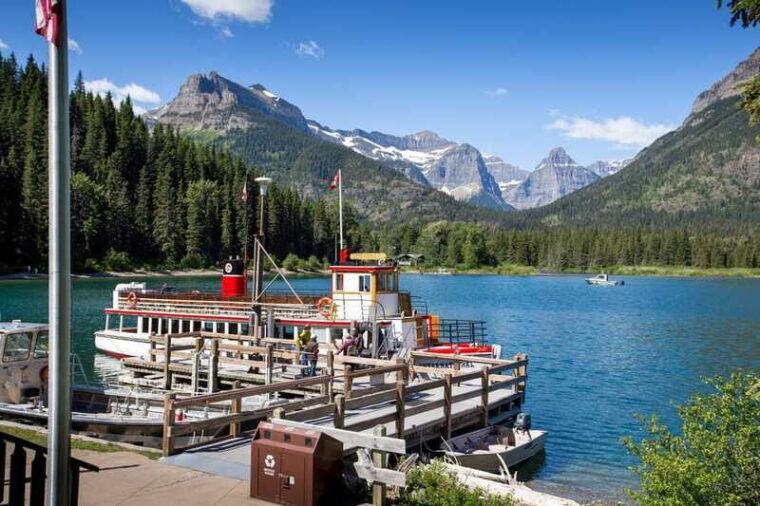 waterton-lakes-national-park-prince-of-wales-hotel