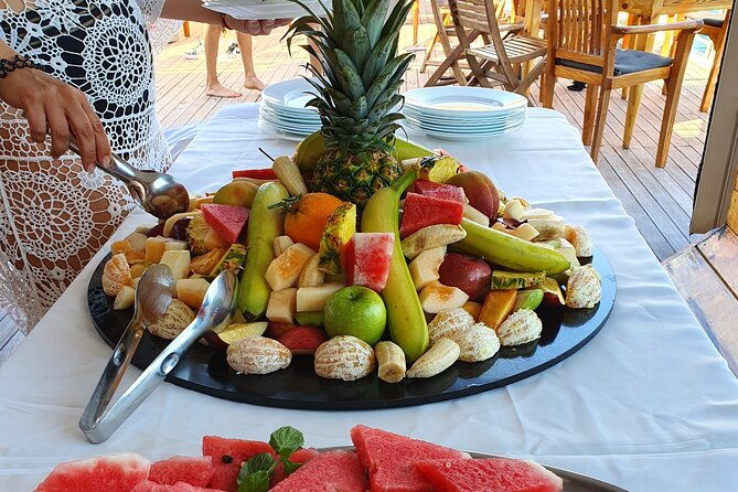 wave-dancer-half-day-bbq-cruise-all-inclusive
