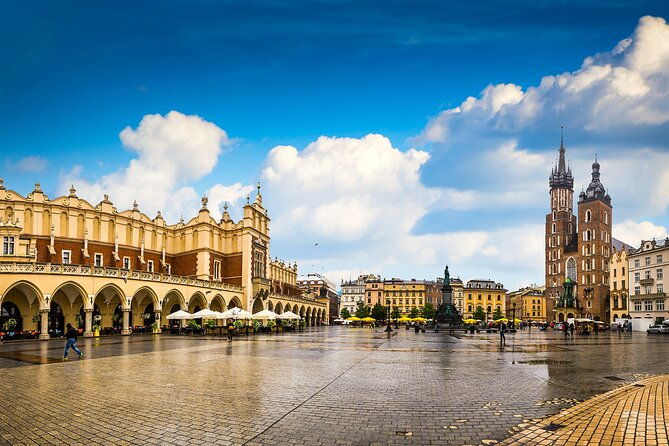 wawel-castle-and-cathedral-st-marys-church-rynek-underground