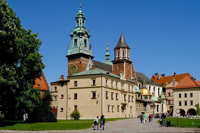 wawel-castle-and-rynek-underground-guided-tour-in-krakow