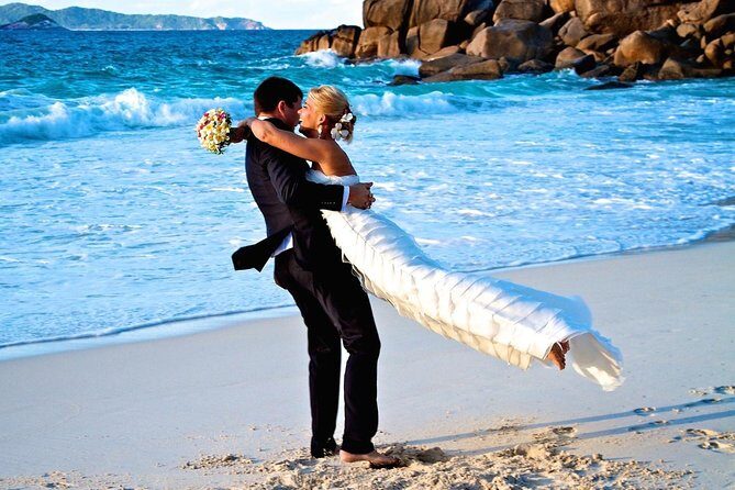 Wedding Photo / Honeymoon Praslin Seychelles - Key Points