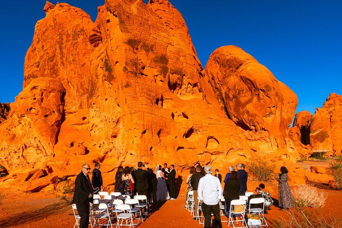 wedding-with-photographer-in-the-valley-of-fire