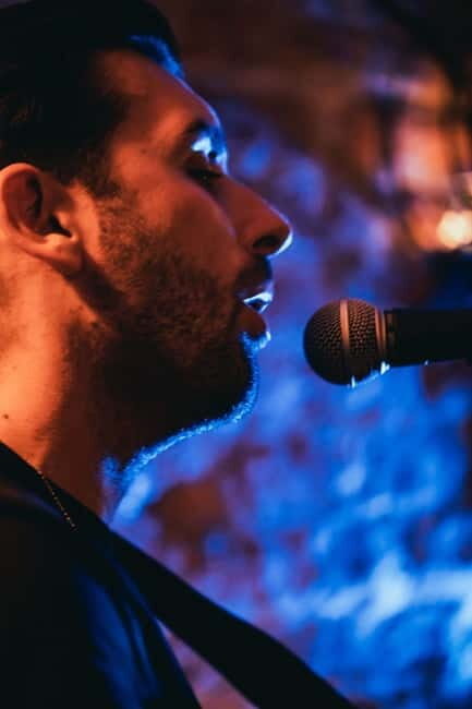 Wednesday Night Live Music with Cocktails - What to Expect at the Experience