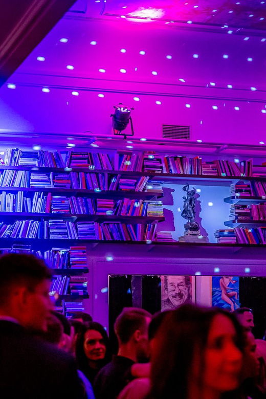 weekend-night-the-2nd-floor-secret-club-house-tech