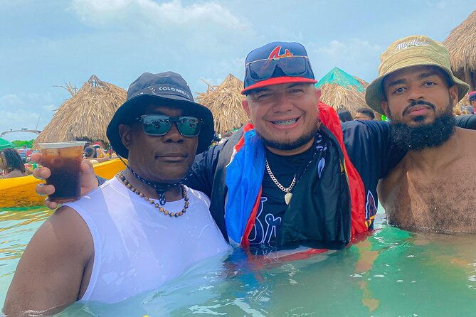 weekend-party-on-isla-cholon