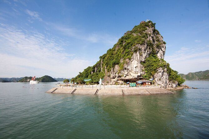 Wego Cruise Standard 1 Day Tour :Ti Top Island & Amazing Cave - First Stop: Sung Sot Cave