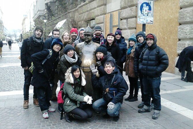 welcome-to-budapest-evening-walk