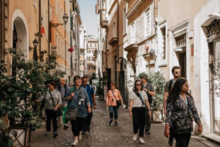 welcome-to-rome-city-highlights-small-group-walking-tour
