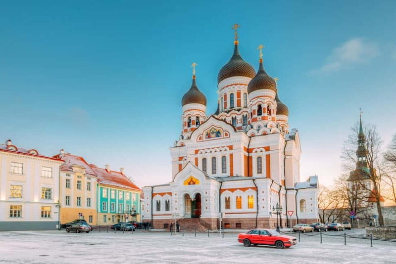 Welcome to Tallinn: Private Walking Tour with a Local - The Guides: Knowledge, Passion, and Personal Touch