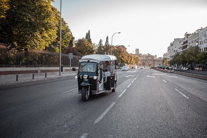 welcome-tour-to-madrid-in-private-eco-tuk-tuk