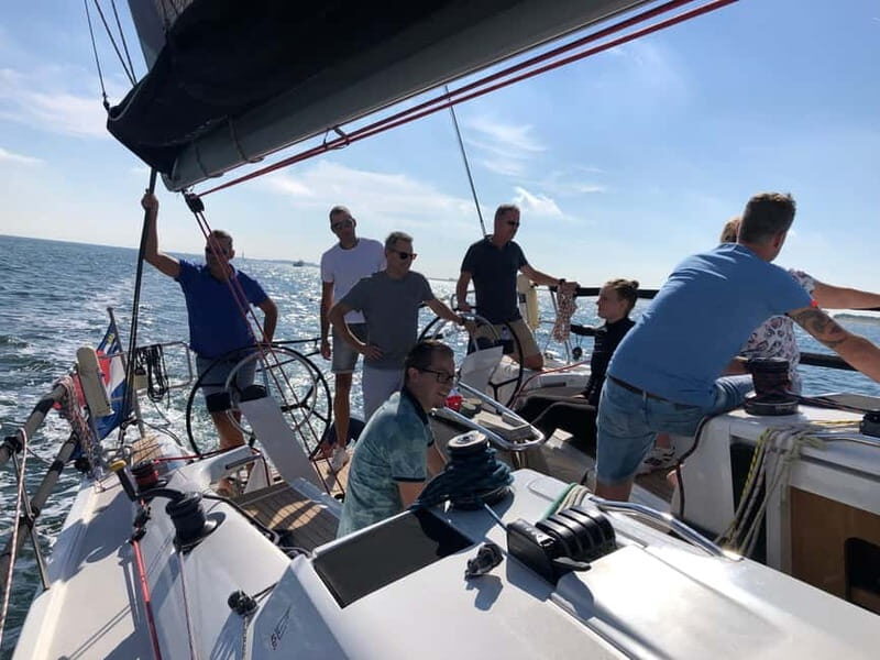 Wemeldinge: Oosterschelde Sailing Trip with Skipper - 2 hrs - Introduction