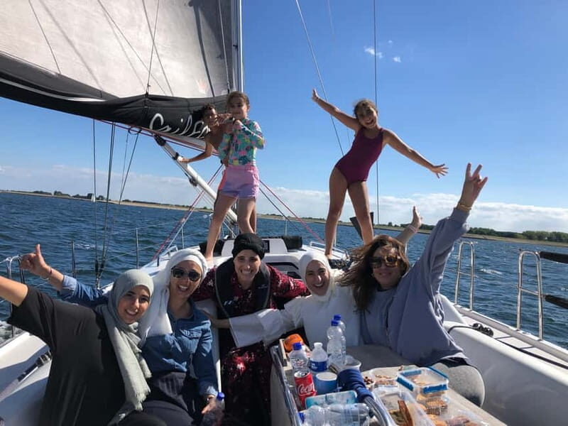 Wemeldinge: Oosterschelde Sailing Trip with Skipper - 2 hrs - Highlights of the Trip
