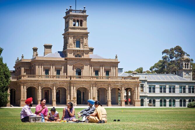 Werribee Zoo & Werribee Mansion Tour - FAQs