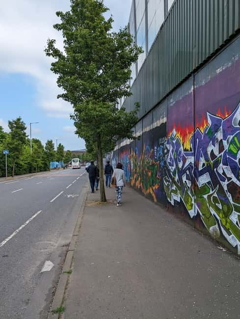 West Belfast German-speaking Political Walking Tour - What Reviewers Say