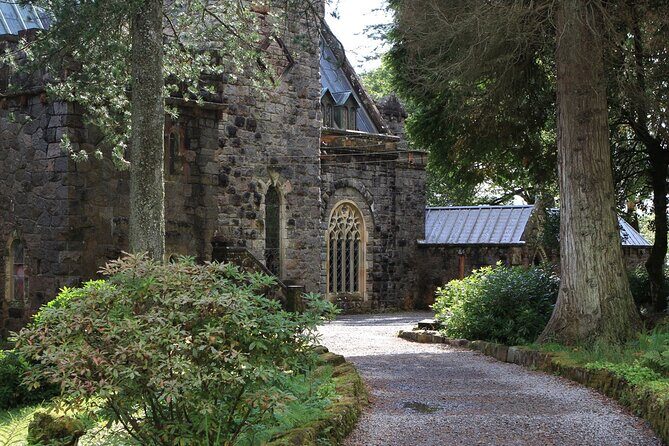 West Coast Lochs & Castles Tour - from Edinburgh - FAQs