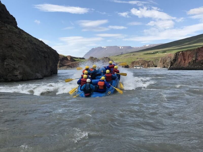 west-glacial-river-family-rafting