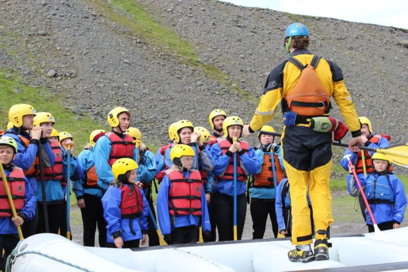 west-glacial-river-family-rafting