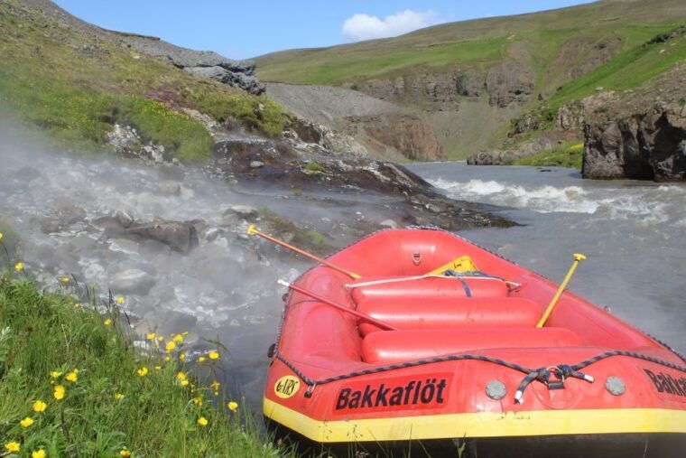 west-glacial-river-family-rafting