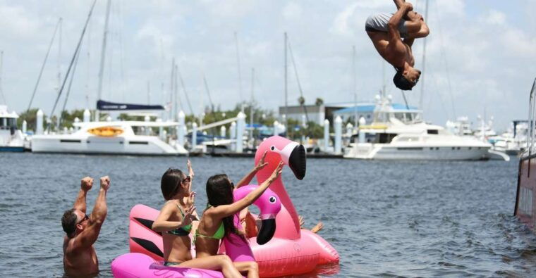 west-palm-beach-sip-dip-cruise