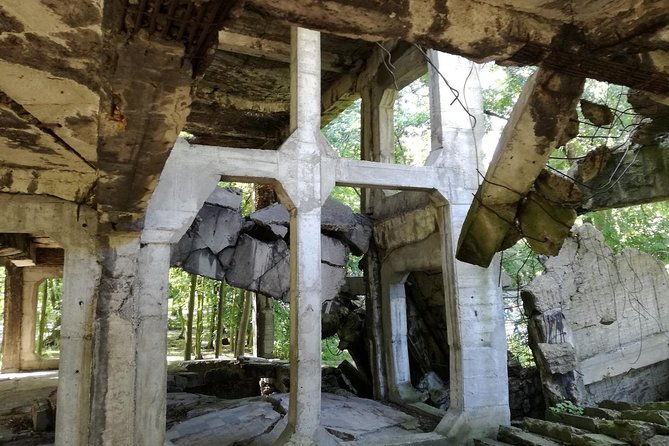 westerplatte-2h-private-trip-by-luxury-car