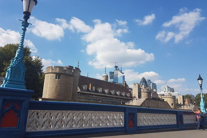 westminster-walking-tour-visit-the-tower-of-london-2