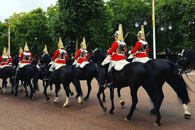 westminster-walking-tour-visit-the-tower-of-london