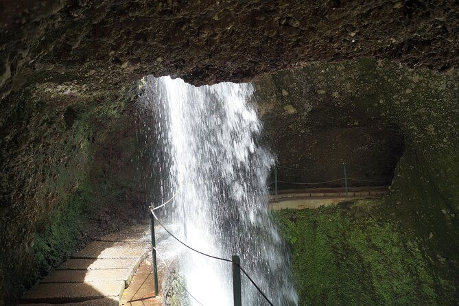 wet-your-hair-in-the-amazing-moinhos-nova-levada
