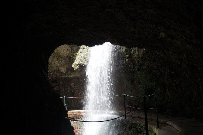 wet-your-hair-in-the-amazing-moinhos-nova-levada