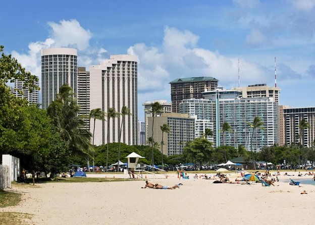 whale-watching-and-sunrise-breakfast-cruise-in-honolulu